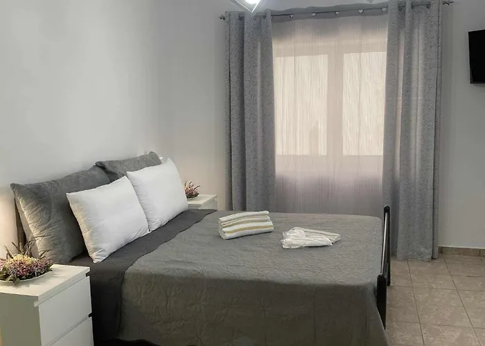 M&c House * Καλιάνοι